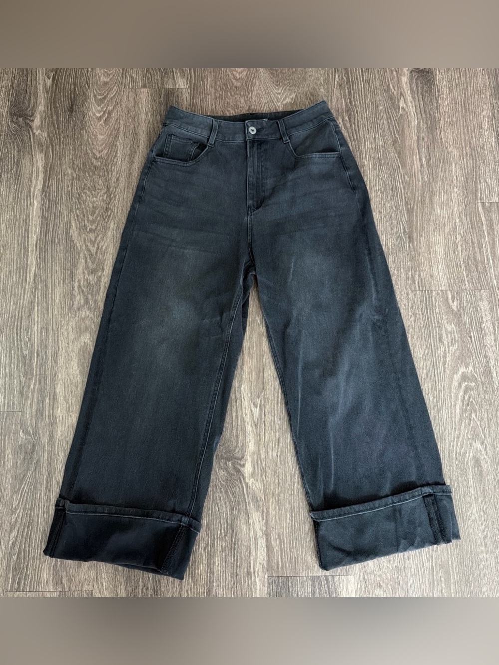 Halara Black wide leg cuffed jeans size medium